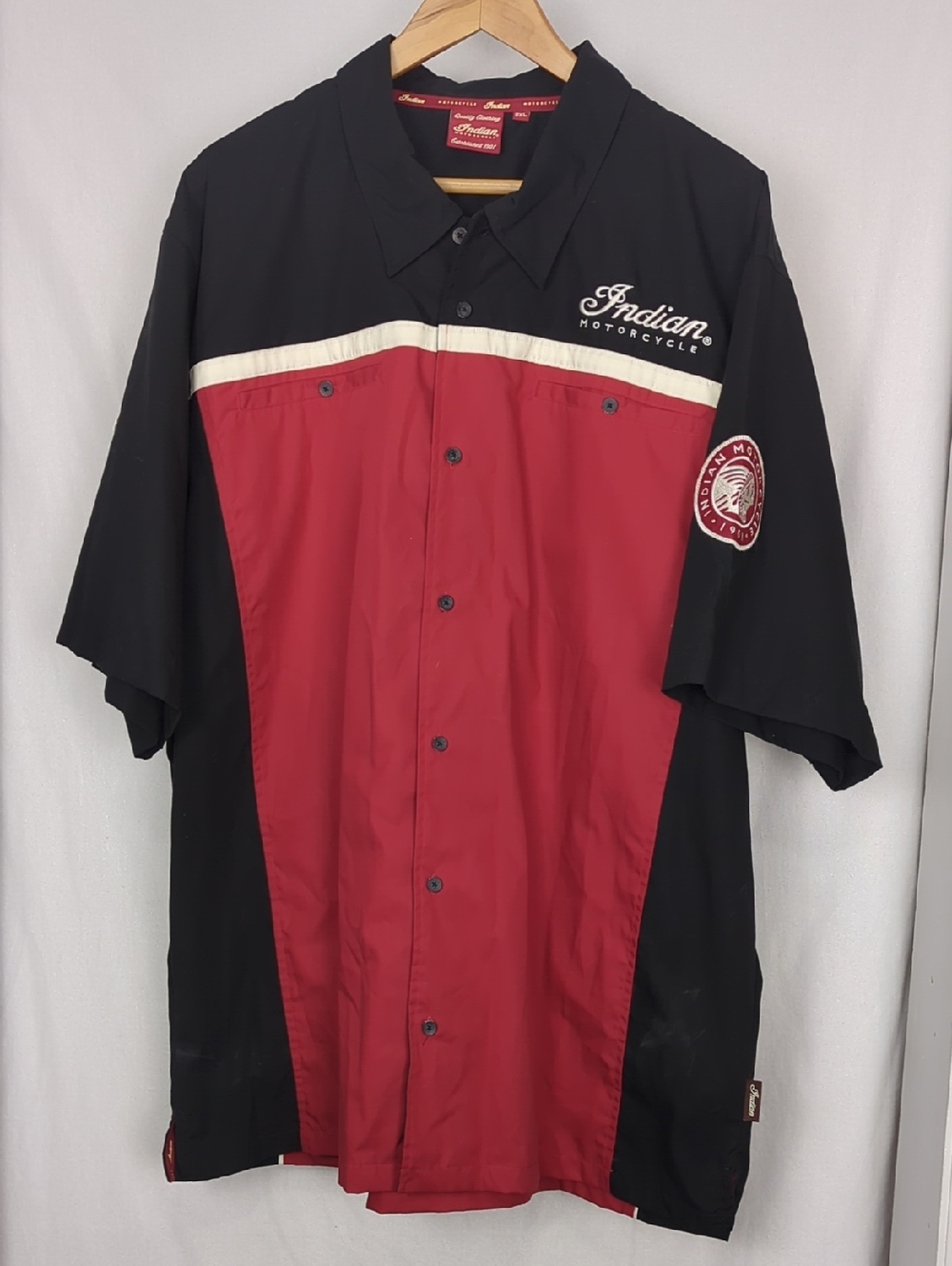 INDIAN MOTORCYCLE Men's 2XL Short Sleeve Button Front Red Black
